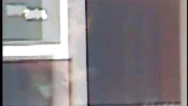 Αγαπημένος :  Ο Andi Rye εκμεταλλεύεται το στόμα για να κερδίσει μετρητά απομυζώντας το Brick Danger Ενηλίκων XXX Βίντεο 
