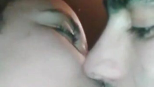 Αγαπημένος :  Η έφηβη φίλη ενδιαφέρεται να δοκιμάσει το πρωκτικό σεξ με το καρφί της Ενηλίκων XXX Βίντεο 